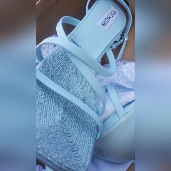 Blue Steve madden high heels size 8 - Picture 2 of 3